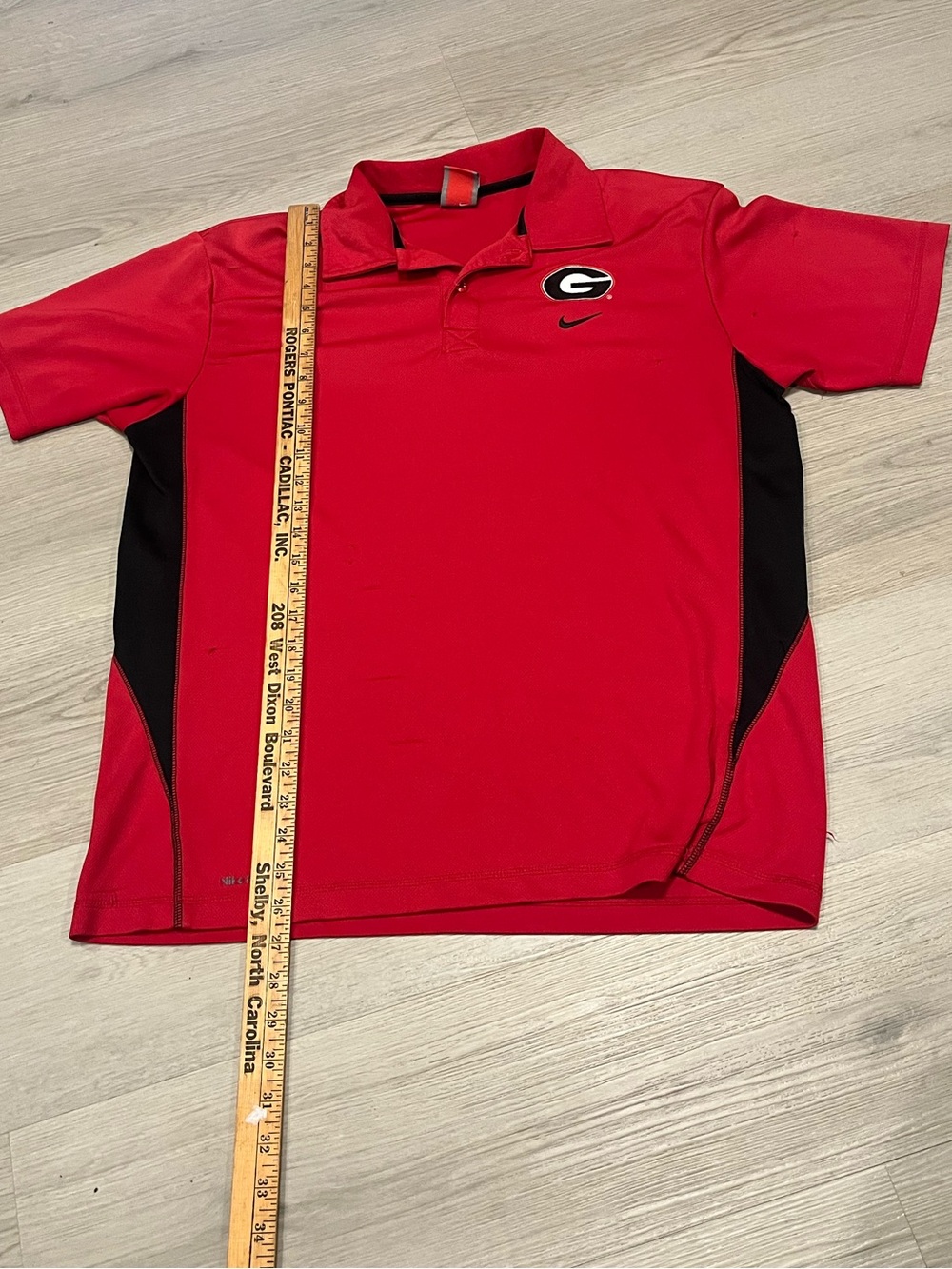 Vintage Nike Team Georgia Bulldogs Red Men’s Polo Shirt